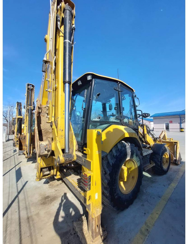 CAT 428-07 - حفار متعدد الاستخدام: صور 2 CAT 428-07 - حفار متعدد الاستخدام: صور 2