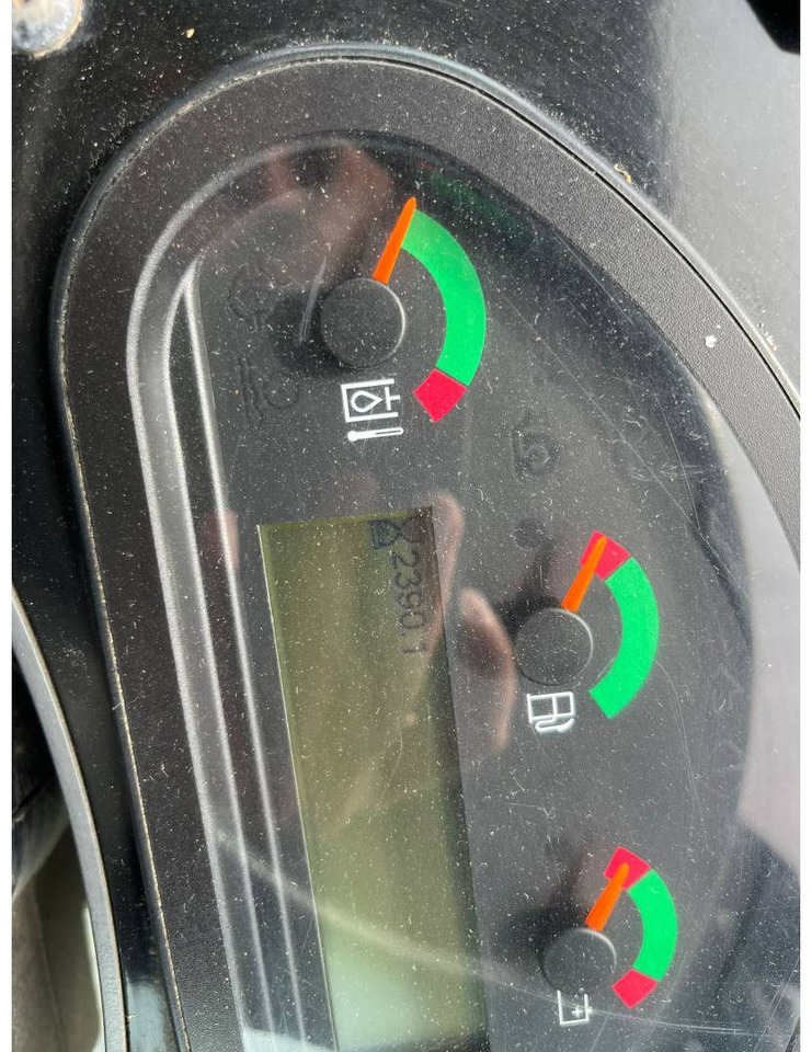 CAT 908M - اللودر بعجل: صور 5 CAT 908M - اللودر بعجل: صور 5