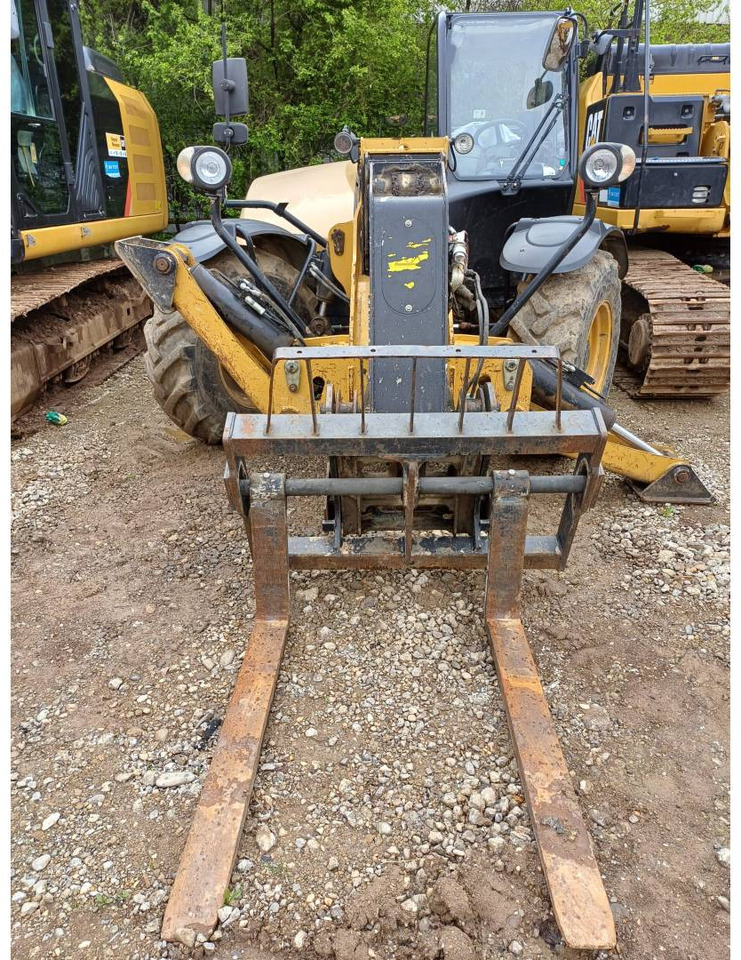 رافعة تلسكوبية CAT TH414C: صور 7 رافعة تلسكوبية CAT TH414C: صور 7