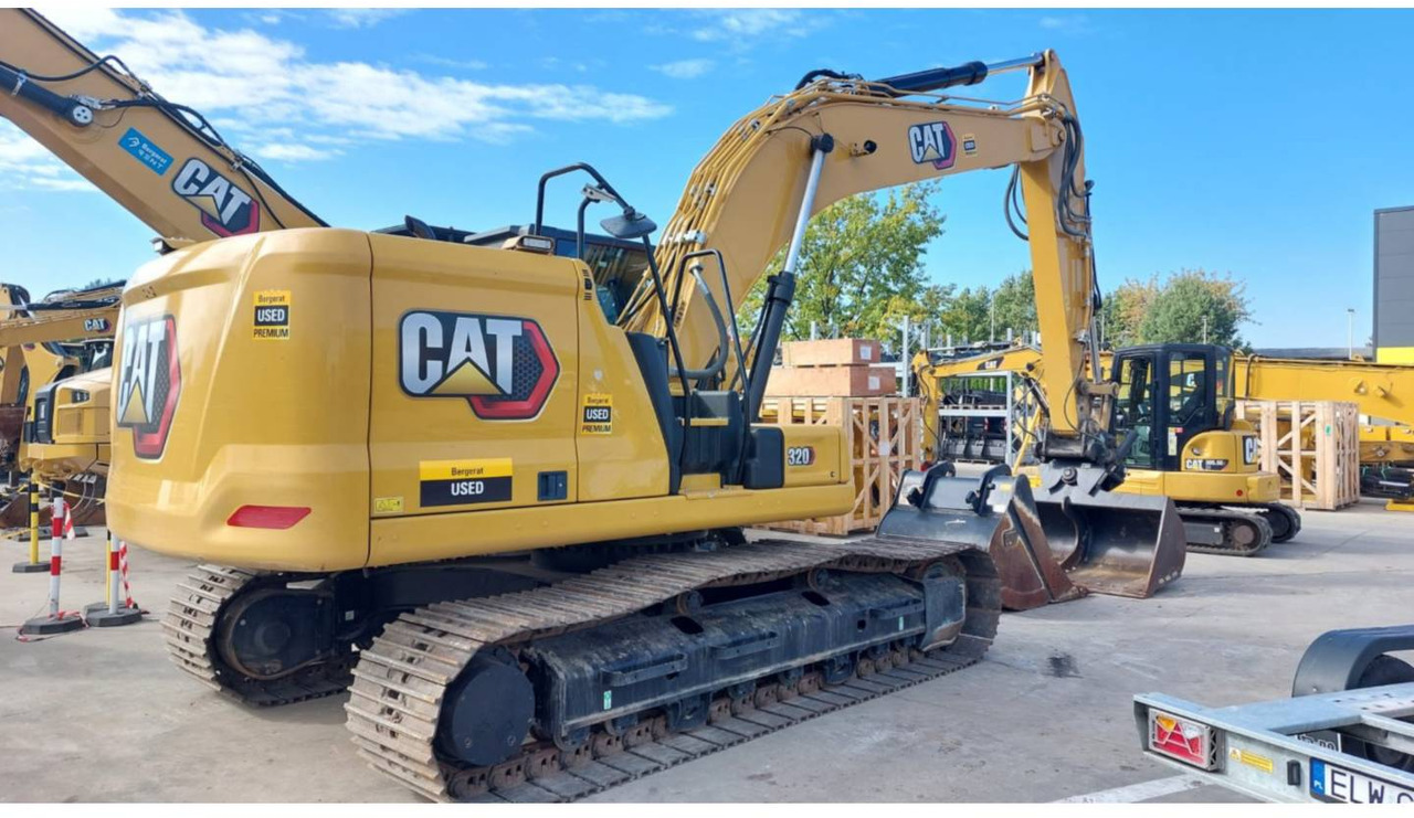 CAT 320 - حفارات زحافة: صور 3 CAT 320 - حفارات زحافة: صور 3