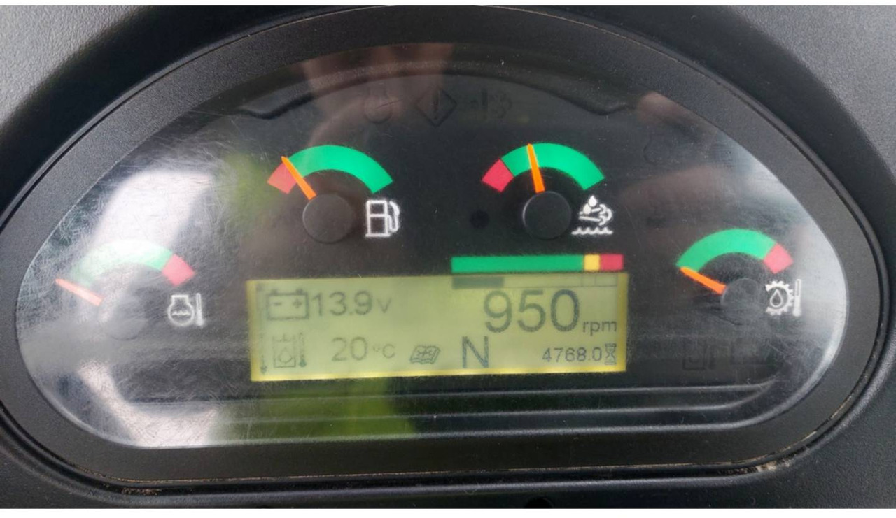 CAT 432F2 - حفار متعدد الاستخدام: صور 5 CAT 432F2 - حفار متعدد الاستخدام: صور 5