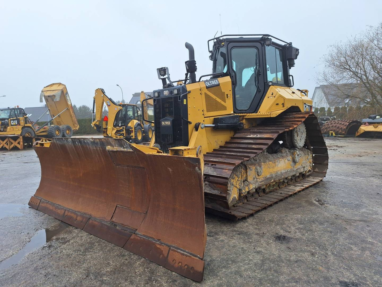 CAT D5 LGP - بلدوزر: صور 1 CAT D5 LGP - بلدوزر: صور 1