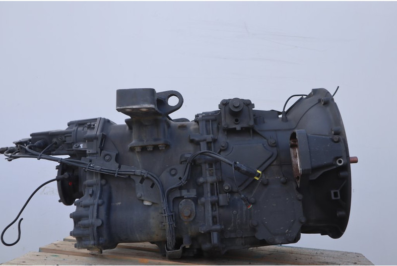 MAN 12+2GZ 2700DD 81.32004-6484 - علبة التروس - شاحنة: صور 1 MAN 12+2GZ 2700DD 81.32004-6484 - علبة التروس - شاحنة: صور 1