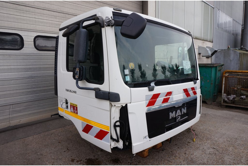 MAN F99L10 TGM 6 CYL 81.60000-7786 - الكابينة والداخلية - شاحنة: صور 2 MAN F99L10 TGM 6 CYL 81.60000-7786 - الكابينة والداخلية - شاحنة: صور 2