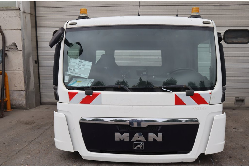 MAN F99L17 TGS - الكابينة والداخلية - شاحنة: صور 1 MAN F99L17 TGS - الكابينة والداخلية - شاحنة: صور 1