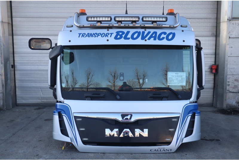 MAN F99L47 TGX XLX 81.60000-7919 - الكابينة والداخلية - شاحنة: صور 1 MAN F99L47 TGX XLX 81.60000-7919 - الكابينة والداخلية - شاحنة: صور 1
