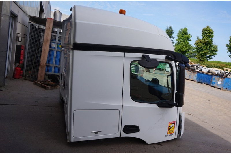 Mercedes-Benz L-STREAMSPACE 2.3MM 320 TUNNEL - الكابينة والداخلية - شاحنة: صور 3 Mercedes-Benz L-STREAMSPACE 2.3MM 320 TUNNEL - الكابينة والداخلية - شاحنة: صور 3