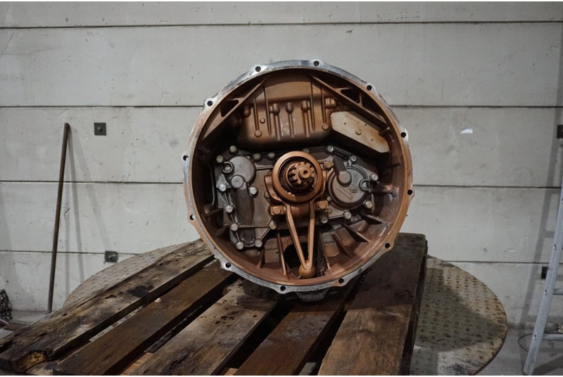ZF 12AS2130DD TGS 81.32004-6396 - علبة التروس - شاحنة: صور 2 ZF 12AS2130DD TGS 81.32004-6396 - علبة التروس - شاحنة: صور 2