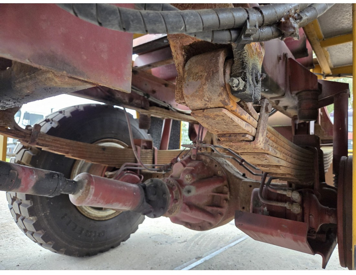 شاحنة جرار RENAULT M170 4x4 TRACTOR UNIT FULL SPRING SUSPENSION VERY LOW MILEAGE: صور 8 شاحنة جرار RENAULT M170 4x4 TRACTOR UNIT FULL SPRING SUSPENSION VERY LOW MILEAGE: صور 8