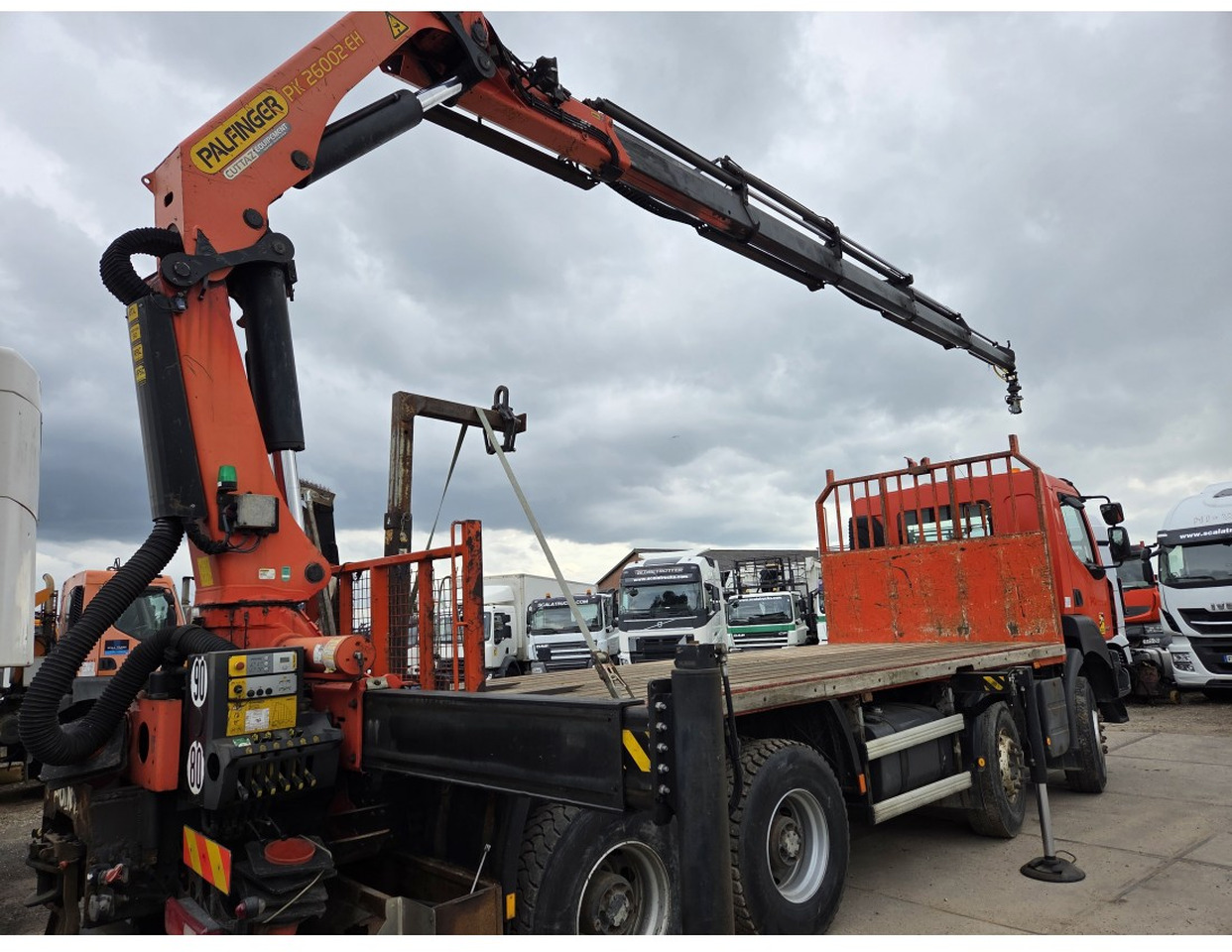 Renault Kerax 430 8X4 Flatbed Crane Palfinger PK26002EH 26 ton 5 Extensions *Retarder - شاحنات مسطحة, شاحنة كرين: صور 2 Renault Kerax 430 8X4 Flatbed Crane Palfinger PK26002EH 26 ton 5 Extensions *Retarder - شاحنات مسطحة, شاحنة كرين: صور 2