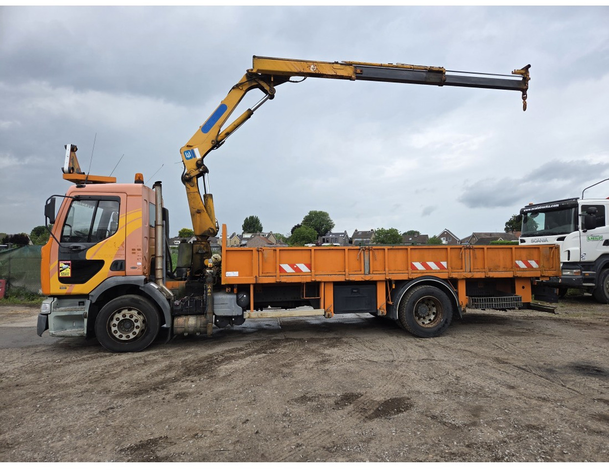 Renault Premium 300 MECHANICAL PUMP OPEN BOX COMPRESSOR CRANE EFFER 140/2S - شاحنات مسطحة, شاحنة كرين: صور 3 Renault Premium 300 MECHANICAL PUMP OPEN BOX COMPRESSOR CRANE EFFER 140/2S - شاحنات مسطحة, شاحنة كرين: صور 3