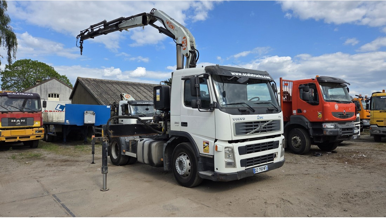 VOLVO FM 360 4X2 EURO 3 TRACTOR UNIT CRANE PM 20T MANUAL GEARBOX - شاحنة جرار: صور 4 VOLVO FM 360 4X2 EURO 3 TRACTOR UNIT CRANE PM 20T MANUAL GEARBOX - شاحنة جرار: صور 4