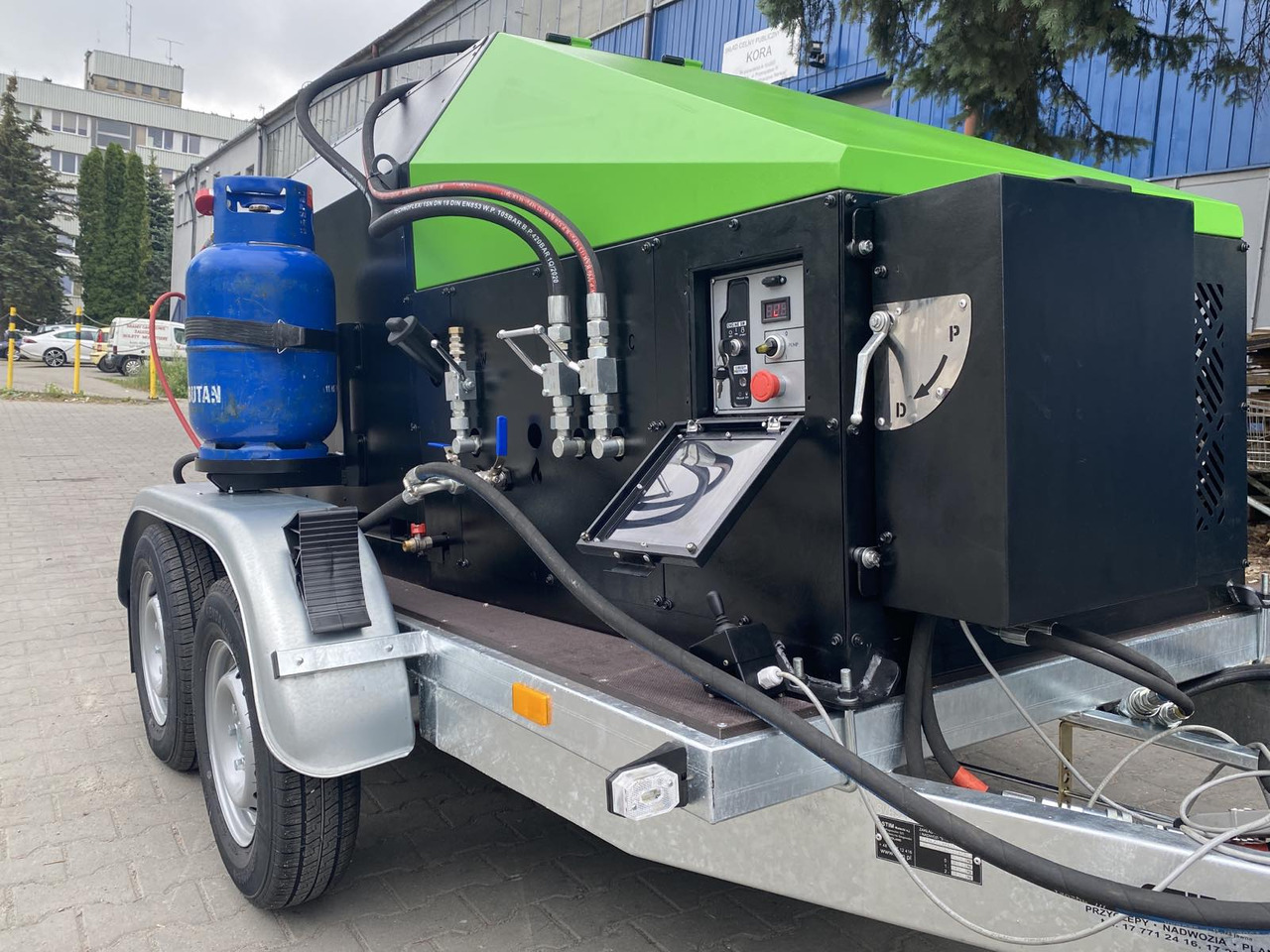 TICAB SelfPropelled Bitumen Emulsion Sprayer,1000L,Manufacturer - موزع الأسفلت: صور 2 TICAB SelfPropelled Bitumen Emulsion Sprayer,1000L,Manufacturer - موزع الأسفلت: صور 2