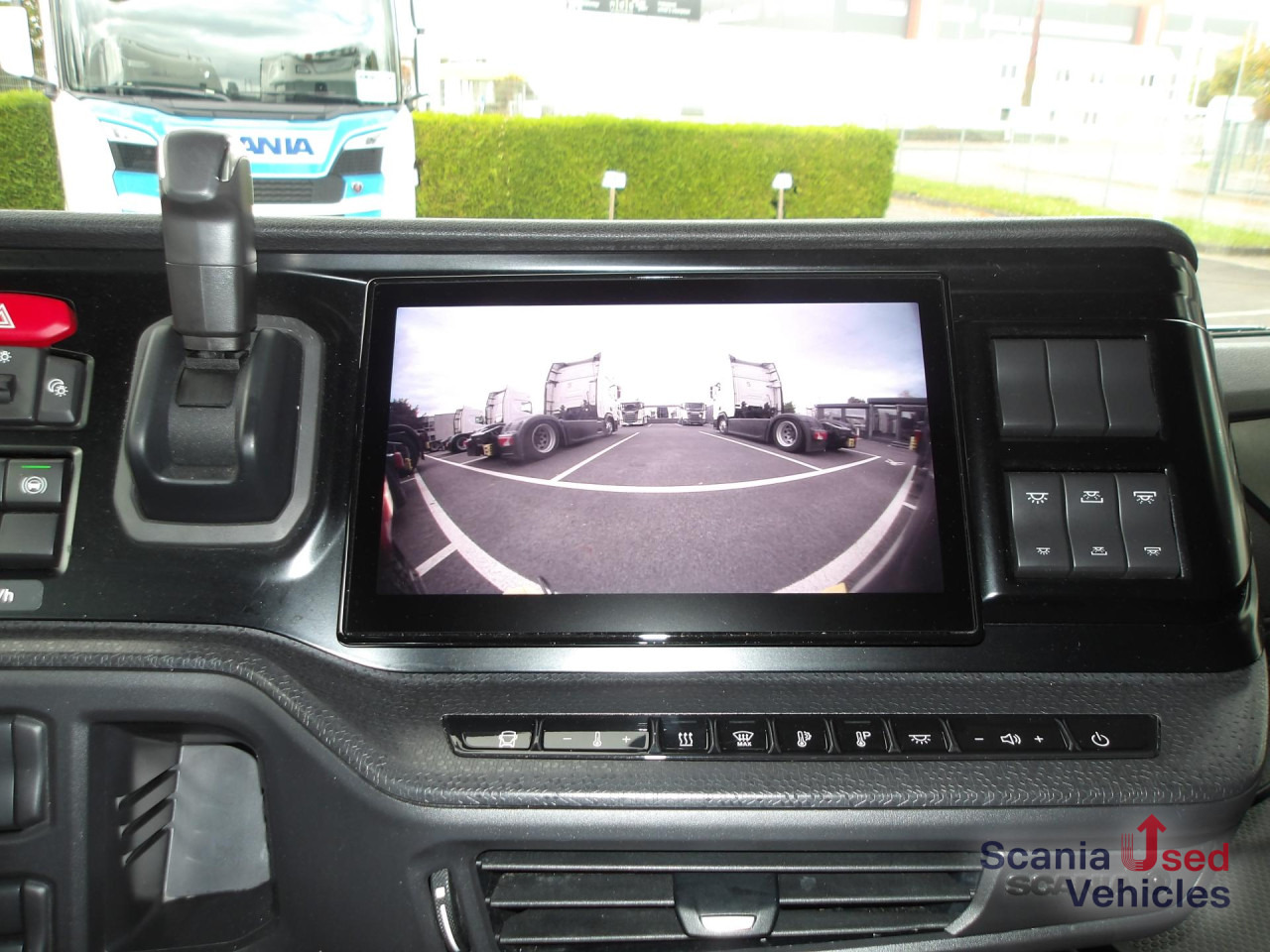 SCANIA R 460 EB - MEGA - HIGHLINE - 2x TANKs - ACC - شاحنة جرار: صور 3 SCANIA R 460 EB - MEGA - HIGHLINE - 2x TANKs - ACC - شاحنة جرار: صور 3