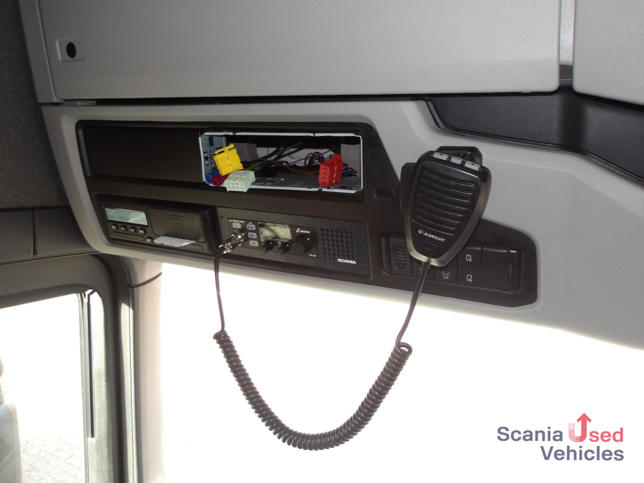 SCANIA R 460 NA - HYDRAULIK - ACC - HIGHLINE - ADR AT - شاحنة جرار: صور 2 SCANIA R 460 NA - HYDRAULIK - ACC - HIGHLINE - ADR AT - شاحنة جرار: صور 2