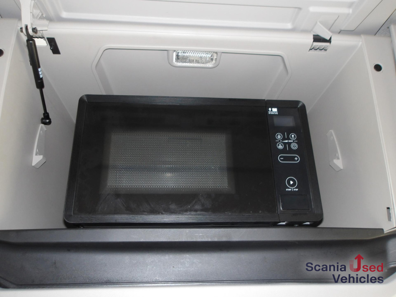 SCANIA S 500 NA - HIGHLINE - 2xTANKs - ACC - شاحنة جرار: صور 4 SCANIA S 500 NA - HIGHLINE - 2xTANKs - ACC - شاحنة جرار: صور 4