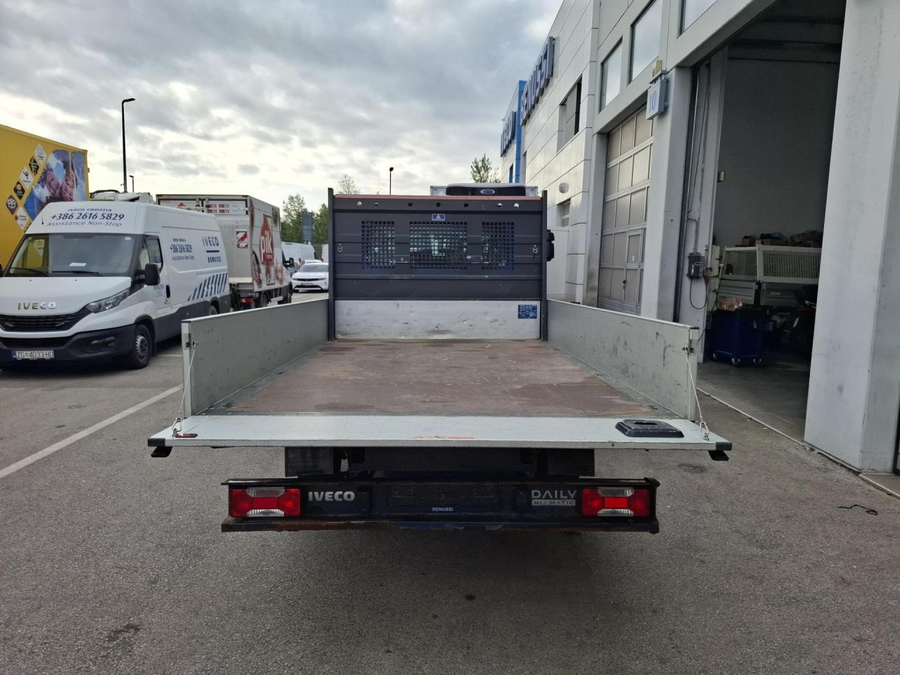 IVECO Daily 35S16A8 - فان, الشاحنات الصغيرة كابينة مزدوجة: صور 5 IVECO Daily 35S16A8 - فان, الشاحنات الصغيرة كابينة مزدوجة: صور 5