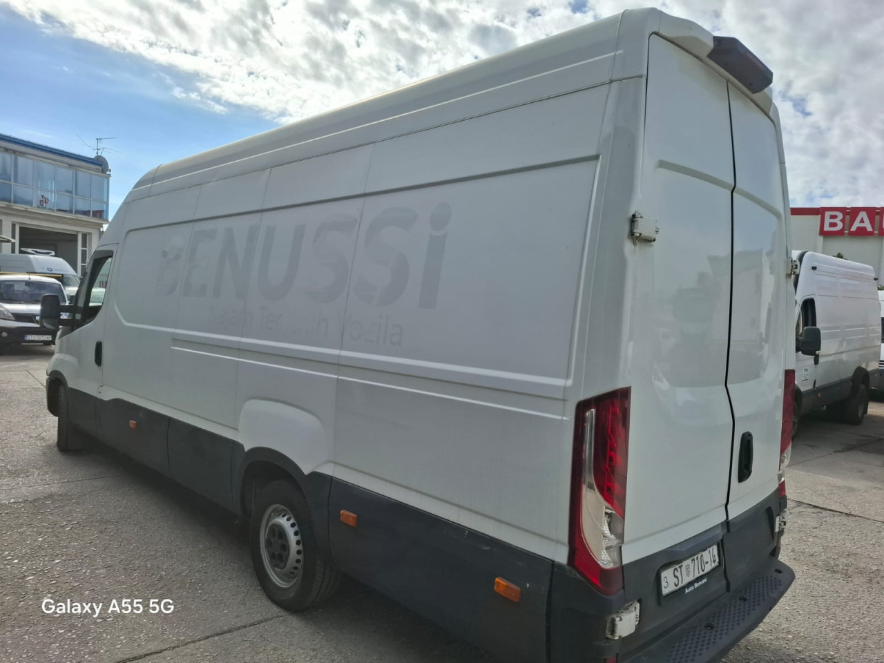 IVECO Daily 35S16V - ميكروباص: صور 3 IVECO Daily 35S16V - ميكروباص: صور 3