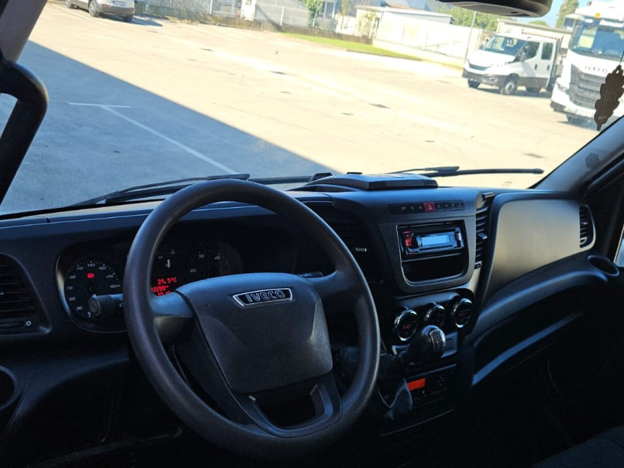 IVECO Daily 65C15 - ميكروباص: صور 5 IVECO Daily 65C15 - ميكروباص: صور 5