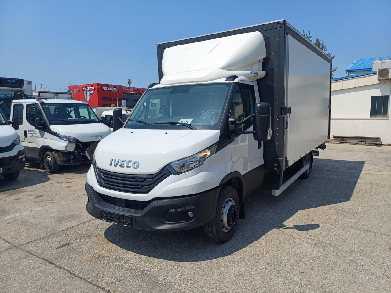 IVECO Daily 70C18H - الشاحنات الصغيرة ستائر: صور 1 IVECO Daily 70C18H - الشاحنات الصغيرة ستائر: صور 1