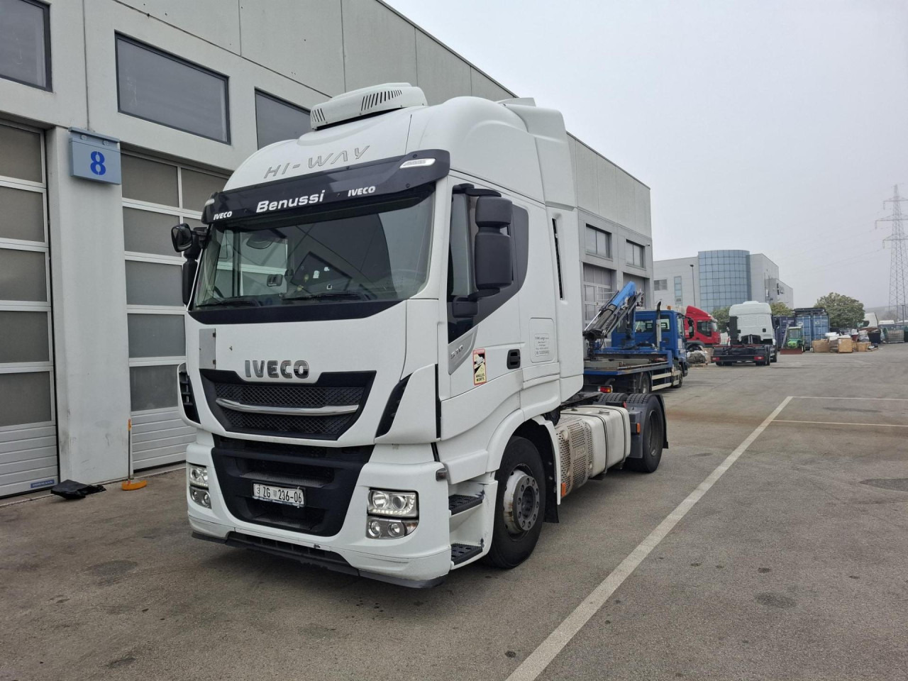 IVECO Stralis AS440S51T/P - شاحنة جرار: صور 1 IVECO Stralis AS440S51T/P - شاحنة جرار: صور 1
