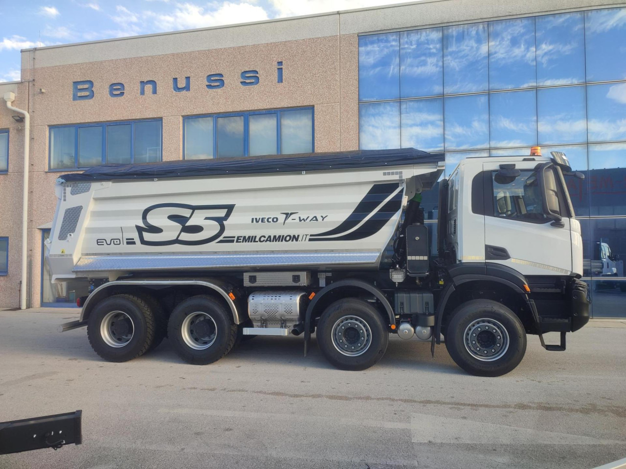 IVECO T-Way AD410T50 - قلابات: صور 5 IVECO T-Way AD410T50 - قلابات: صور 5