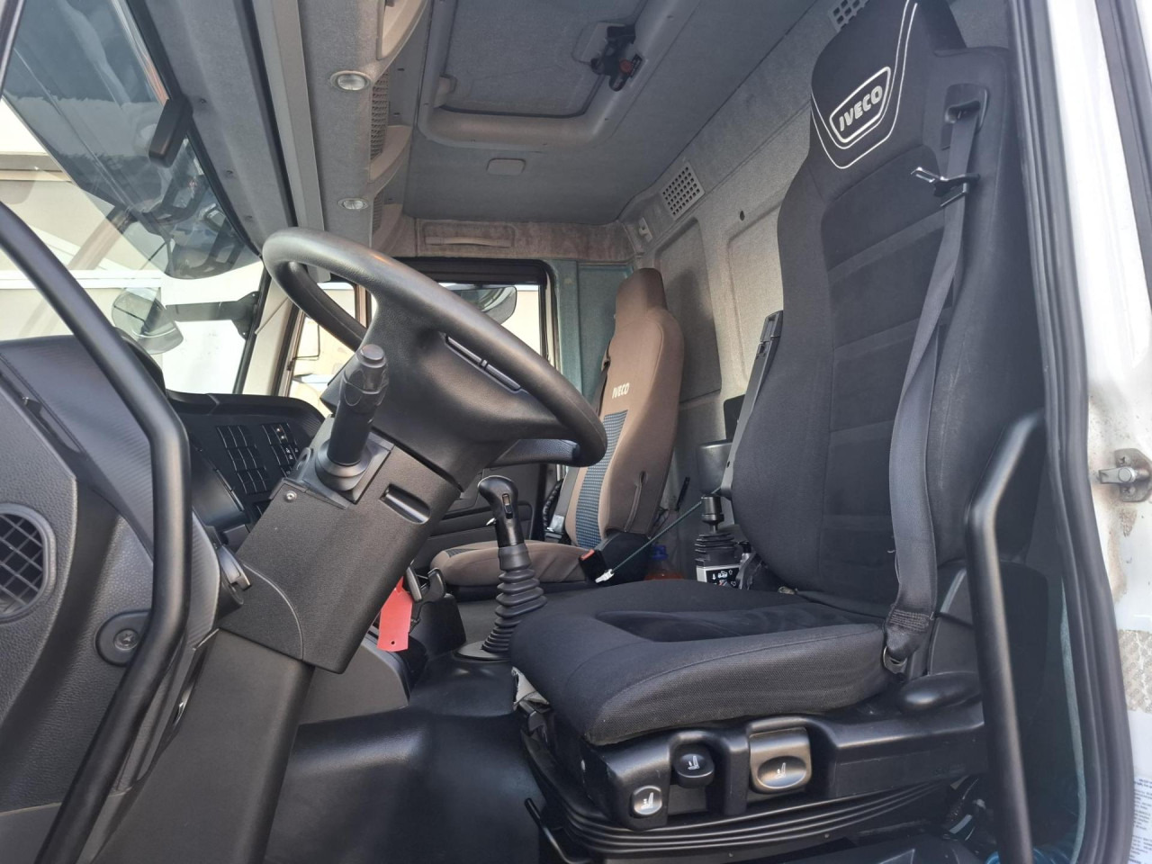 IVECO Trakker AD410T50 - قلابات: صور 2 IVECO Trakker AD410T50 - قلابات: صور 2