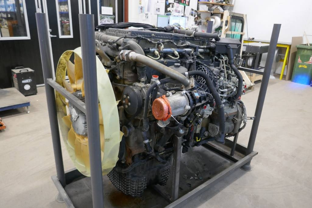 Mercedes-Benz Actros  - المحرك - شاحنة: صور 1 Mercedes-Benz Actros  - المحرك - شاحنة: صور 1