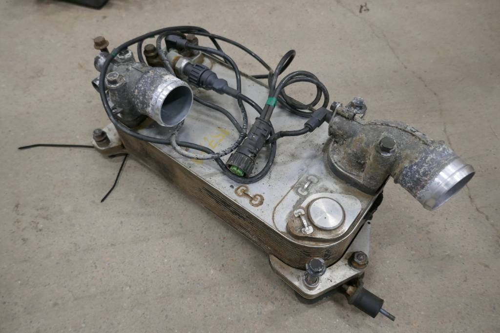 Scania Olejekylare Retarder - علبة التروس - شاحنة: صور 1 Scania Olejekylare Retarder - علبة التروس - شاحنة: صور 1