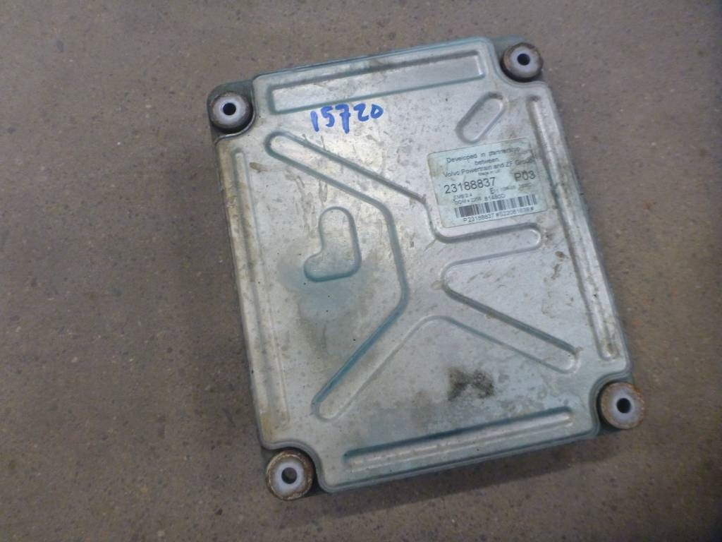 Volvo Motor Styrenhet, 23188837 - النظام الكهربائي - شاحنة: صور 2 Volvo Motor Styrenhet, 23188837 - النظام الكهربائي - شاحنة: صور 2