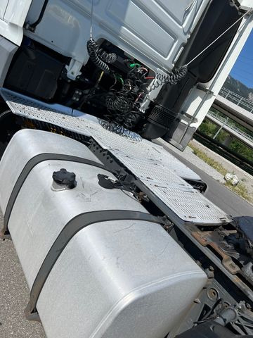 DAF FT XF 460 4x2, E6, PTO, Standklima - شاحنة جرار: صور 5 DAF FT XF 460 4x2, E6, PTO, Standklima - شاحنة جرار: صور 5