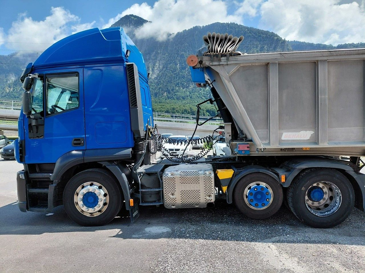 Iveco 440S48TX Stralis 6x2, E6, Kipphydraulik - شاحنة جرار: صور 4 Iveco 440S48TX Stralis 6x2, E6, Kipphydraulik - شاحنة جرار: صور 4