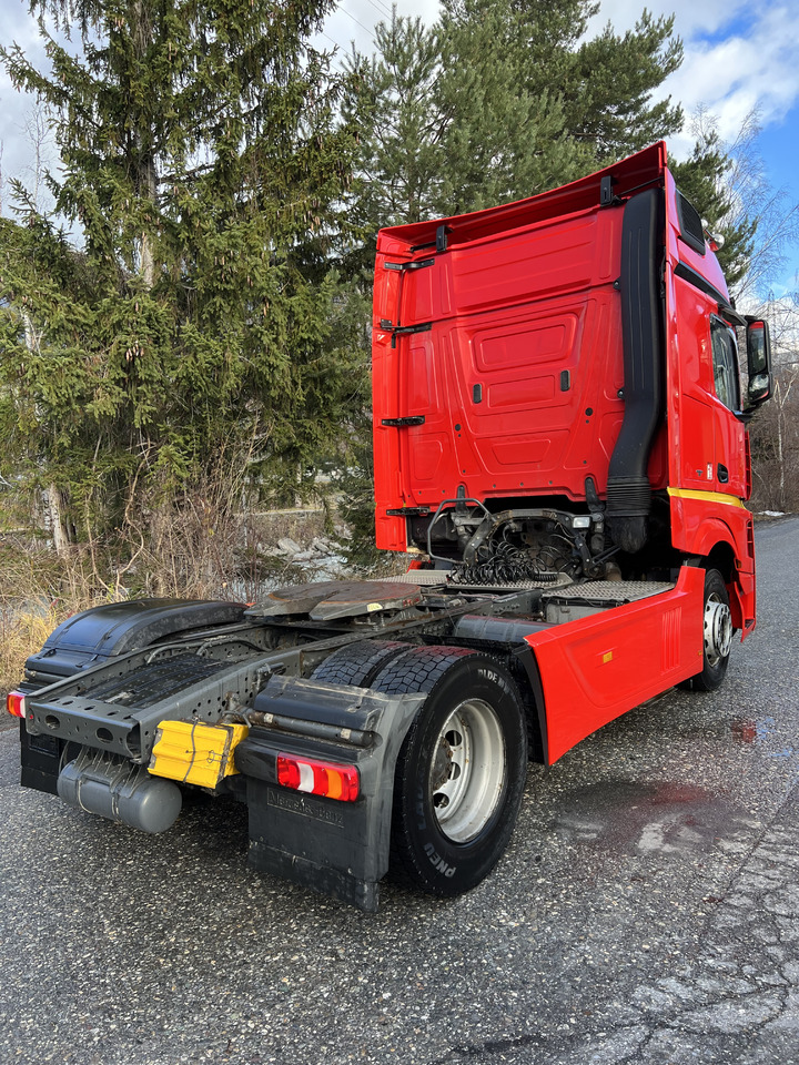 MERCEDES-BENZ Actros 1845 4x2, E6, Retarder - شاحنة جرار: صور 4 MERCEDES-BENZ Actros 1845 4x2, E6, Retarder - شاحنة جرار: صور 4