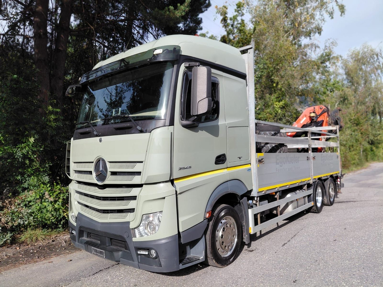 Mercedes-Benz Actros 2545 6x2, E6, Retarder, Effer 265/6S - شاحنة كرين: صور 1 Mercedes-Benz Actros 2545 6x2, E6, Retarder, Effer 265/6S - شاحنة كرين: صور 1