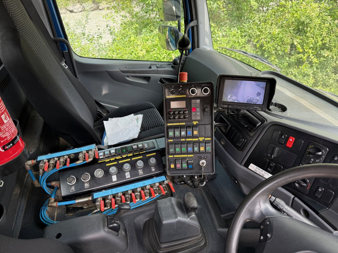 سياره كنس شوارع Mercedes-Benz Axor 1829 4x2, E5, EPS, RHD, Faun Kehrmaschine: صور 17