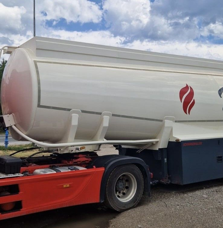 Schwarzmüller ADR, Diesel/Benzin Treibstoff, oben/unten, 3Kamm - نصف مقطورة صهريج: صور 2 Schwarzmüller ADR, Diesel/Benzin Treibstoff, oben/unten, 3Kamm - نصف مقطورة صهريج: صور 2