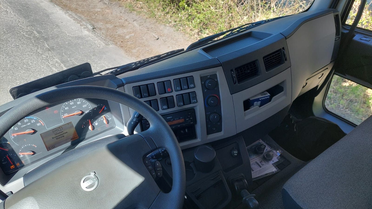 شاحنة نقل خيل Volvo FL280 4x2, E6, Wohnwagen + 2 Pferdeplaetze Volvo FL280 4x2, E6, 7.40m Chassis, Fahrgestell: صور 14