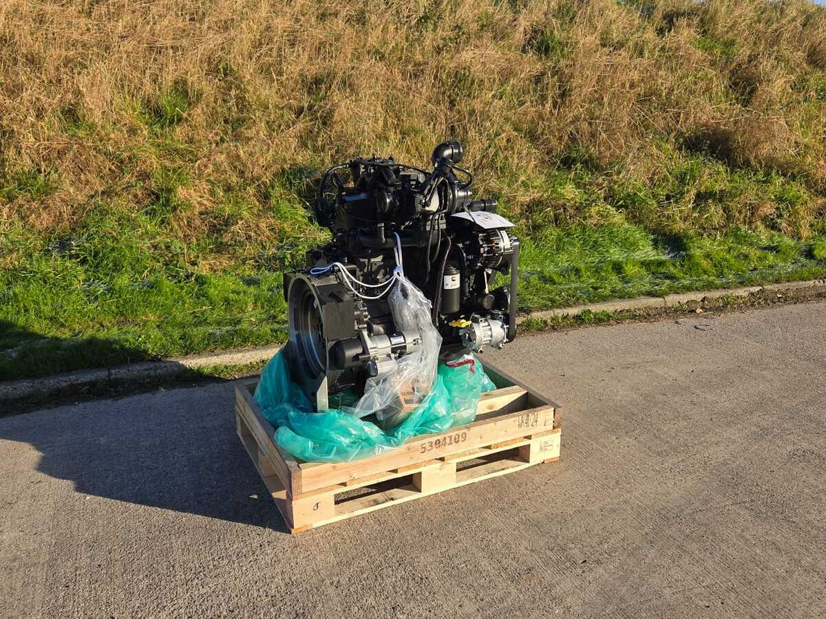 Cummins QSB4.5 engine 126kw EPA Rated - المحرك - آلات البناء: صور 2 Cummins QSB4.5 engine 126kw EPA Rated - المحرك - آلات البناء: صور 2