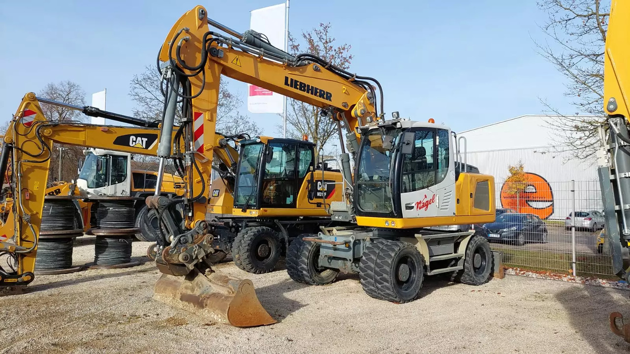 2013 Liebherr A 916 Litronic - حفارة على عجلات: صور 1 2013 Liebherr A 916 Litronic - حفارة على عجلات: صور 1