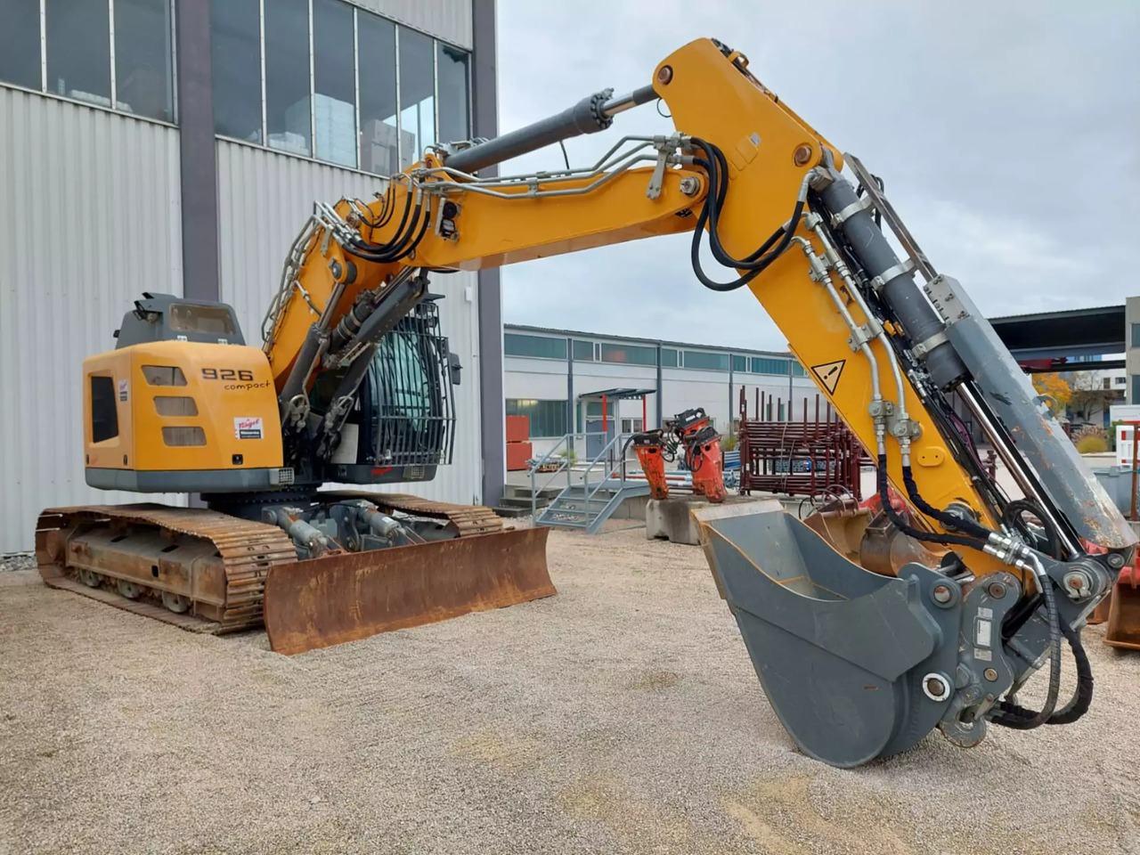 2018 Liebherr R 926Compact - حفارات زحافة: صور 2 2018 Liebherr R 926Compact - حفارات زحافة: صور 2