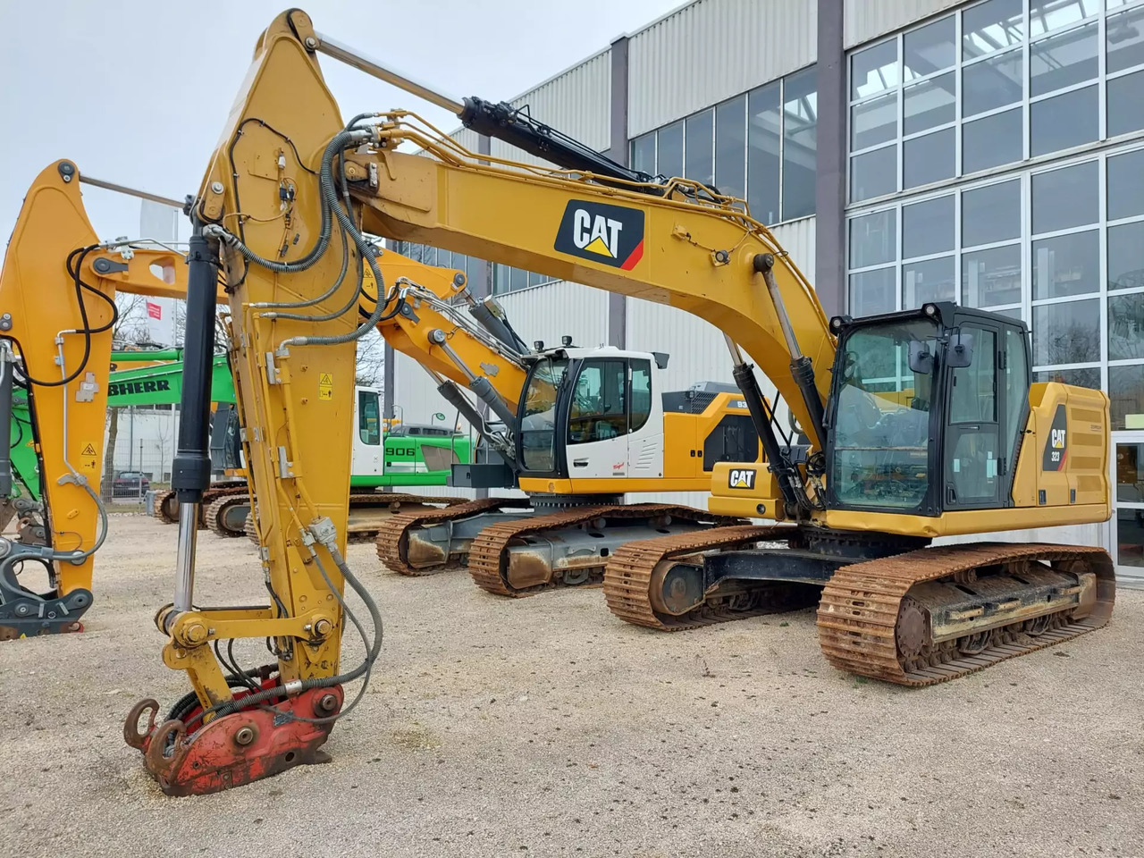 2019 Caterpillar 323 - حفارات زحافة: صور 1 2019 Caterpillar 323 - حفارات زحافة: صور 1