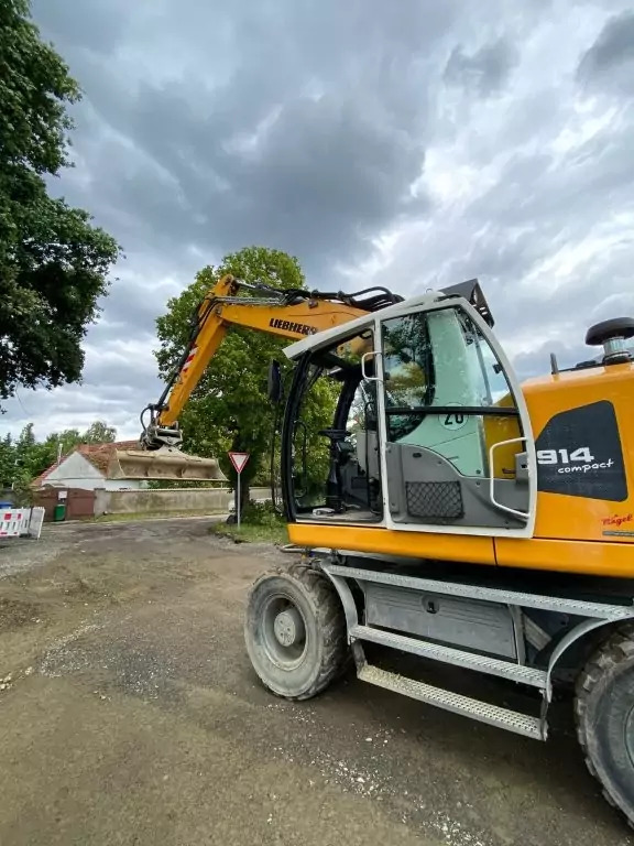 2019 Liebherr A 914 Compact - حفارة على عجلات: صور 2 2019 Liebherr A 914 Compact - حفارة على عجلات: صور 2