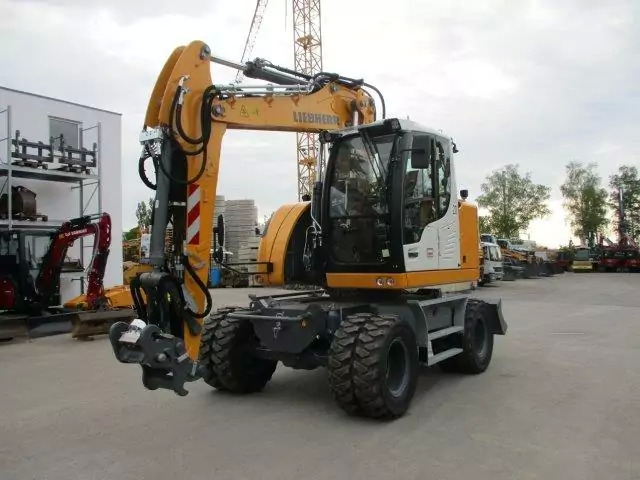 2023 Liebherr A 913 Compact G6.0-D Litronic - حفارة على عجلات: صور 1 2023 Liebherr A 913 Compact G6.0-D Litronic - حفارة على عجلات: صور 1