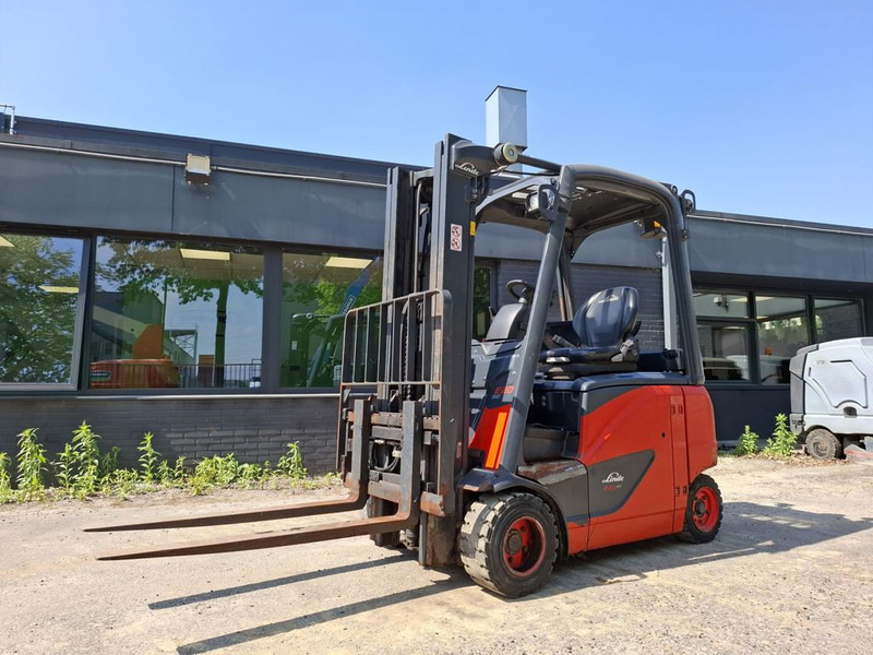 Linde E20PH - رافعة شوكية كهربائية: صور 1 Linde E20PH - رافعة شوكية كهربائية: صور 1