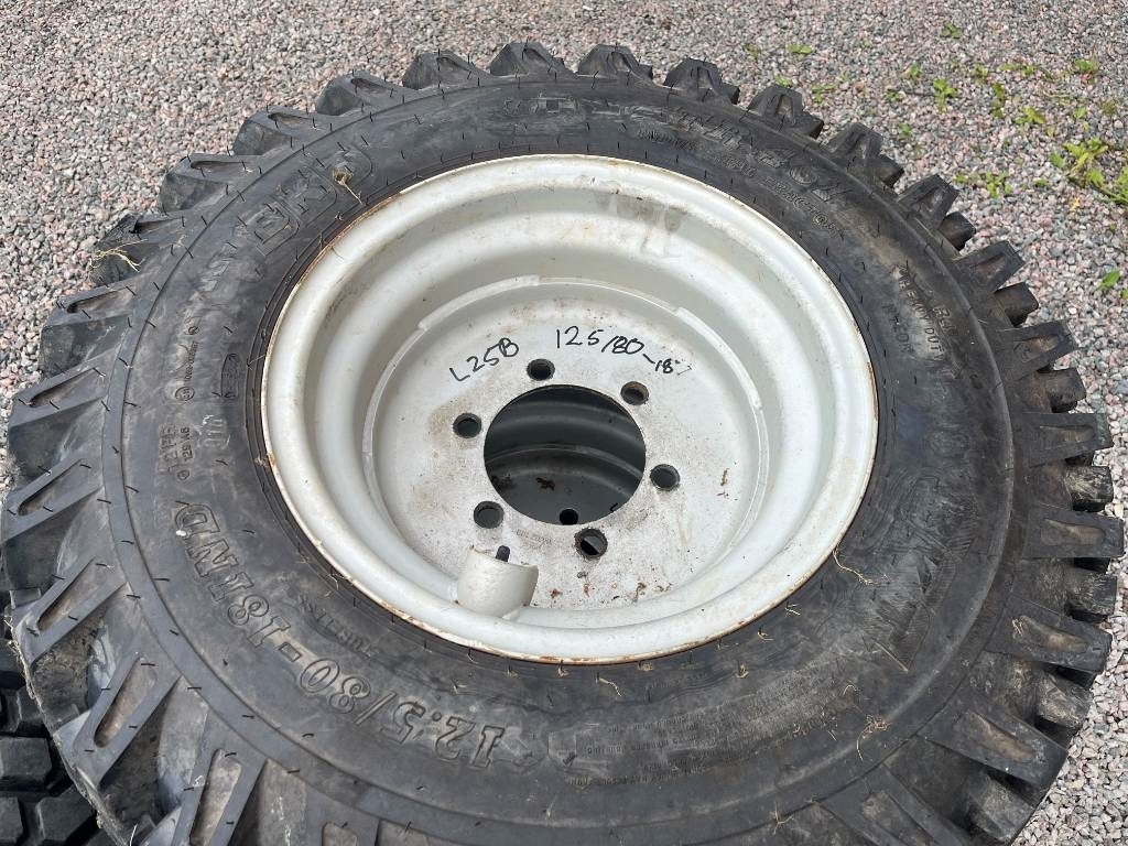 BKT 12,5/80-18 till Volvo L20 L25 - الإطارات - آلات البناء: صور 3 BKT 12,5/80-18 till Volvo L20 L25 - الإطارات - آلات البناء: صور 3