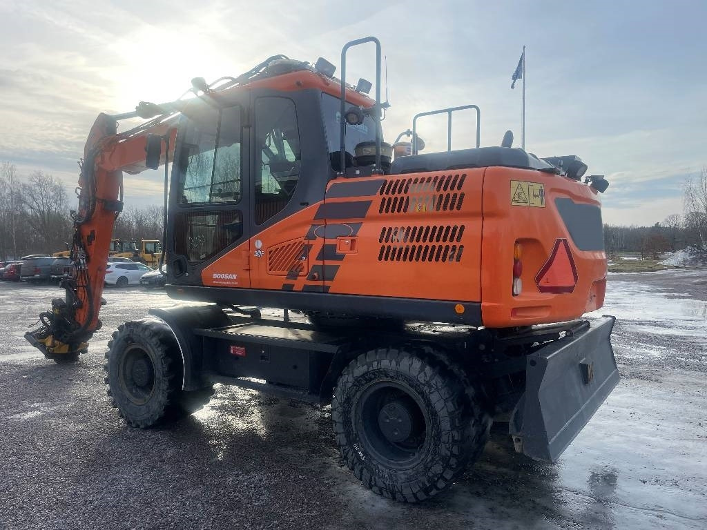 Doosan DX 140 W-5 Dismantled: only spare parts - حفارة على عجلات: صور 4 Doosan DX 140 W-5 Dismantled: only spare parts - حفارة على عجلات: صور 4