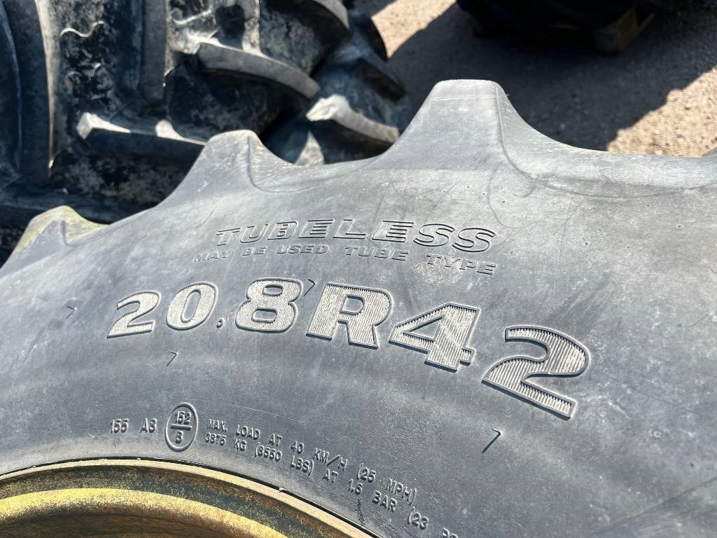 Goodyear 20,8R42 till John Deere - الإطارات - الآلات والماكينات الزراعية: صور 5 Goodyear 20,8R42 till John Deere - الإطارات - الآلات والماكينات الزراعية: صور 5