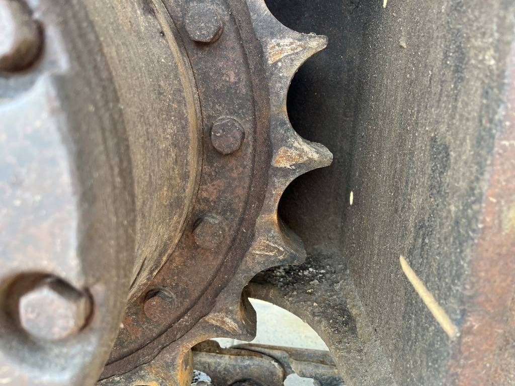 حفارات زحافة Hitachi ZX 130 LC N-5 B: صور 7 حفارات زحافة Hitachi ZX 130 LC N-5 B: صور 7