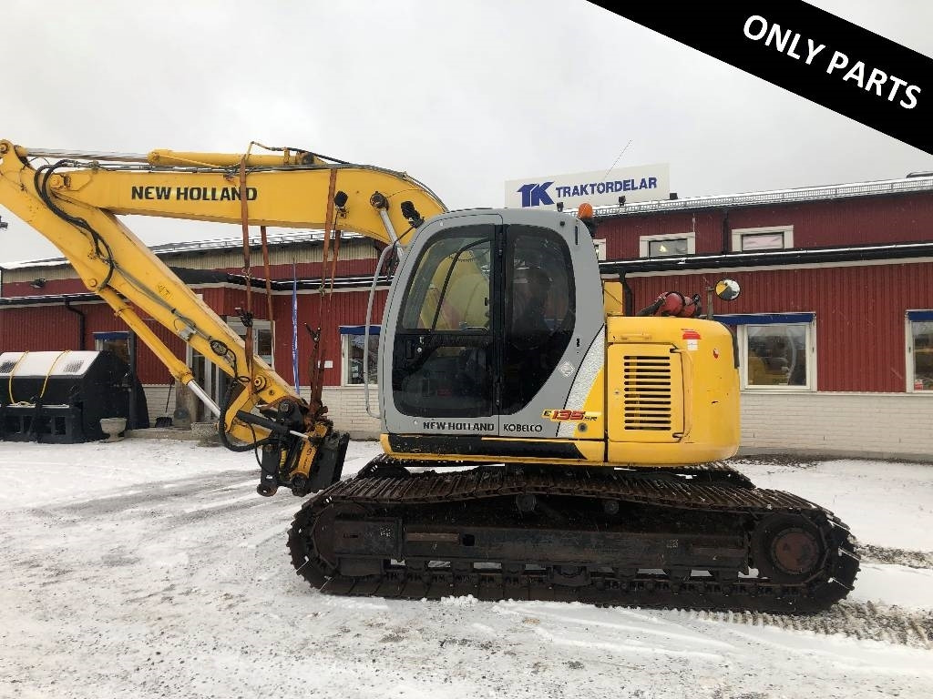 New Holland Kobelco E135SR dismantled: only spare parts - حفارات زحافة: صور 1 New Holland Kobelco E135SR dismantled: only spare parts - حفارات زحافة: صور 1