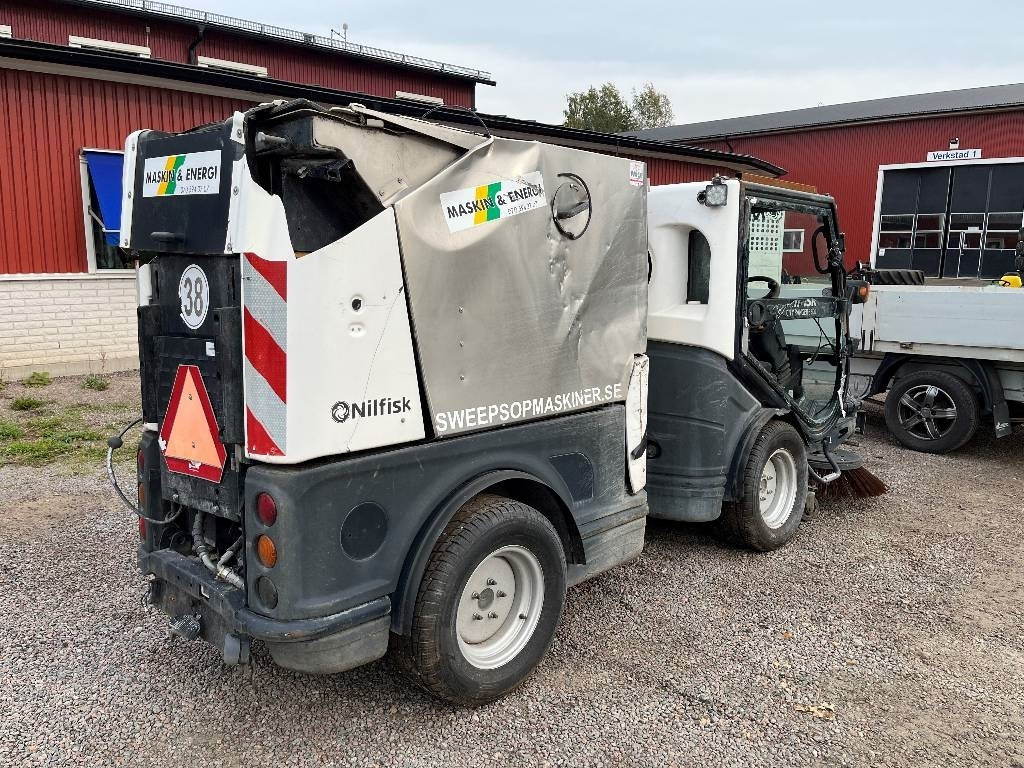 Nilfisk 3500 City Ranger Dismantled: only spare parts - سياره كنس شوارع: صور 2 Nilfisk 3500 City Ranger Dismantled: only spare parts - سياره كنس شوارع: صور 2